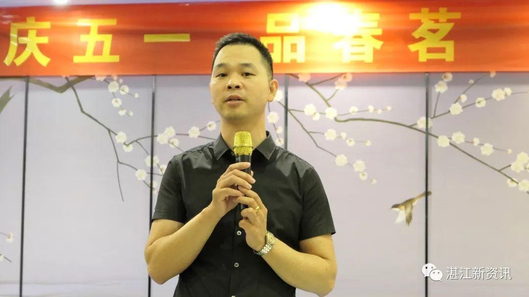 湛江家具城(旗袍与红木交相辉映成为最美的相遇)插图8 湛江家具城(旗袍与红木交相辉映成为最美的相遇)