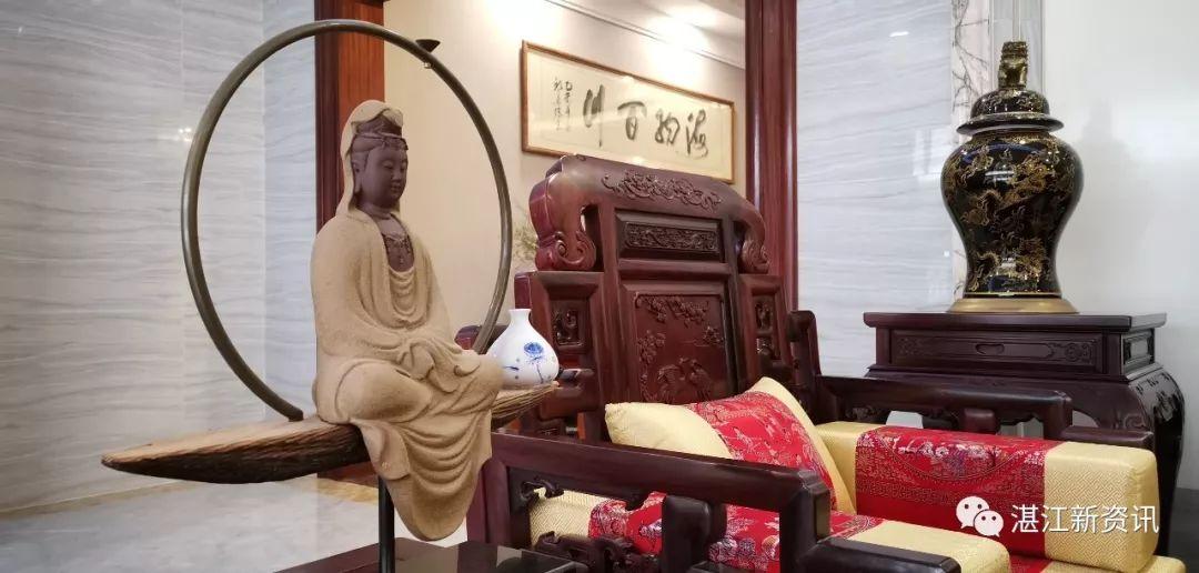 湛江家具城(旗袍与红木交相辉映成为最美的相遇)插图30 湛江家具城(旗袍与红木交相辉映成为最美的相遇)