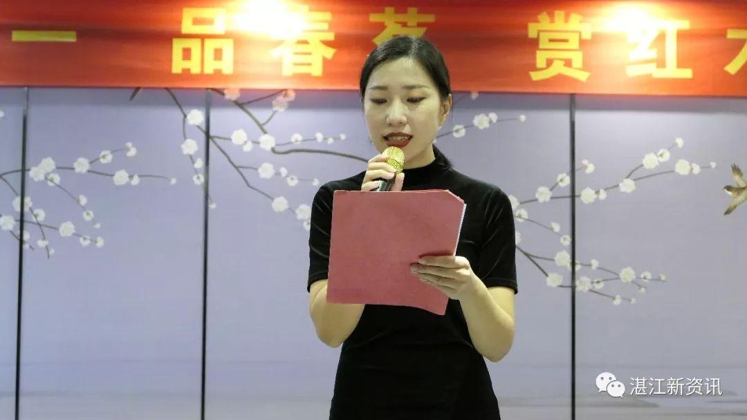 湛江家具城(旗袍与红木交相辉映成为最美的相遇)插图7 湛江家具城(旗袍与红木交相辉映成为最美的相遇)