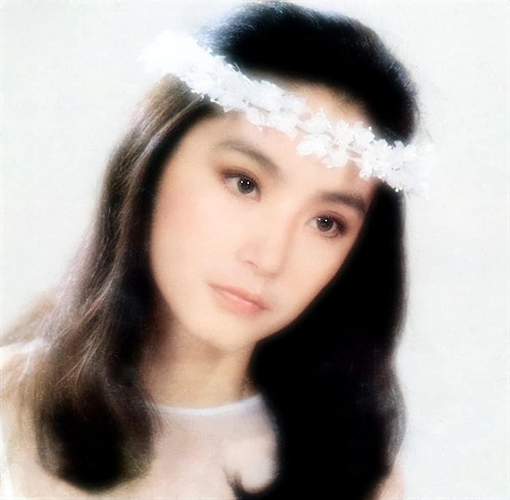 女生男相(看看现在的香港女明星,都是谁?)插图26 女生男相(看看现在的香港女明星,都是谁?)