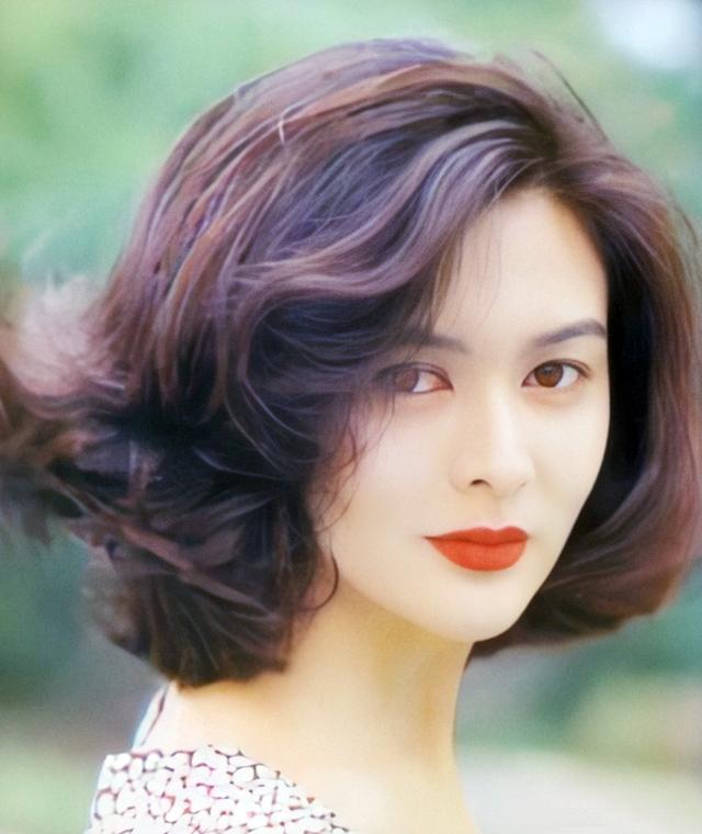 女生男相(看看现在的香港女明星,都是谁?)插图51 女生男相(看看现在的香港女明星,都是谁?)